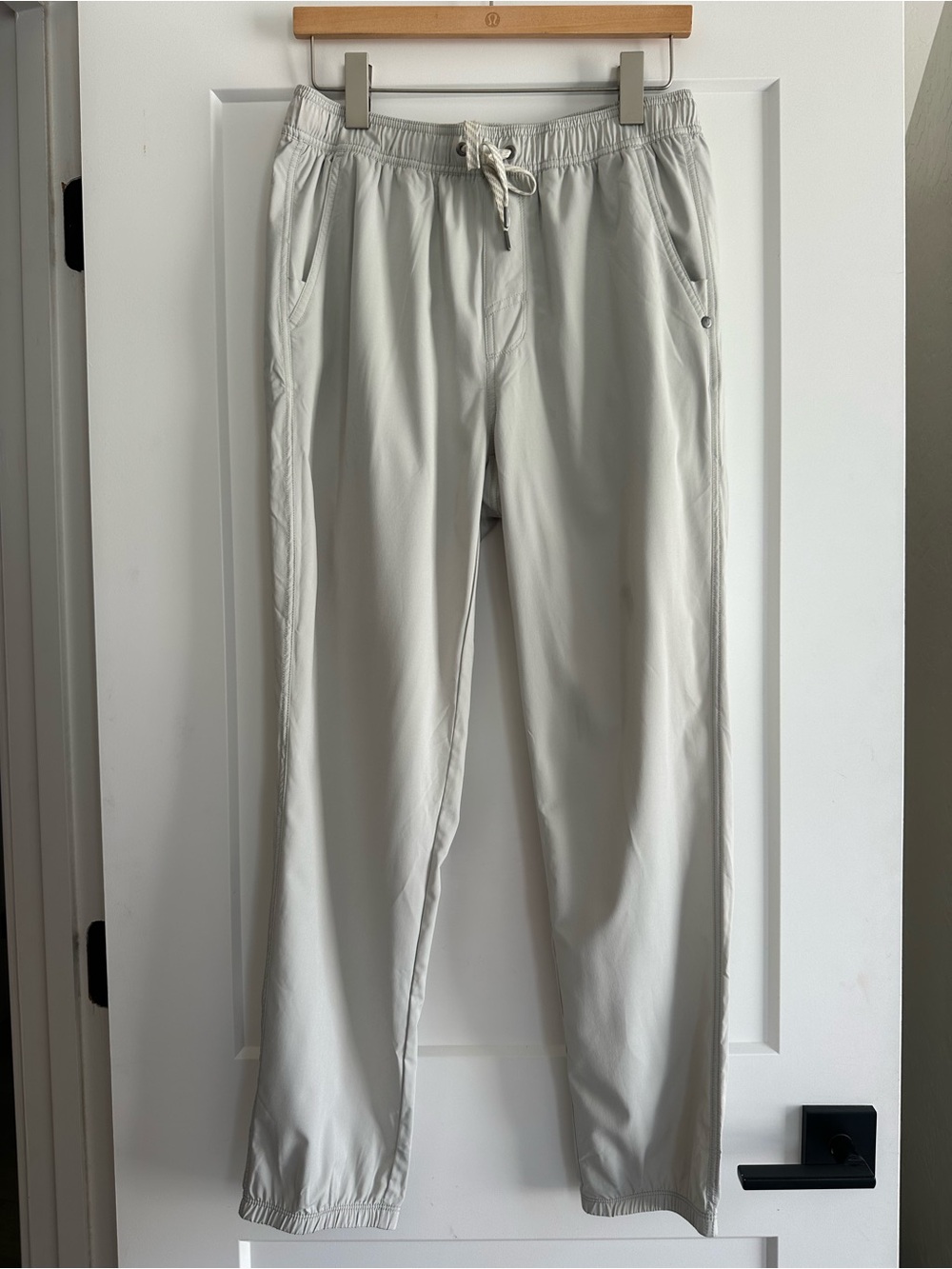 Vuori Kore Lined Joggers Size Medium